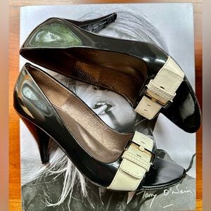 Ted Baker black patent leather peep toe pump. W9